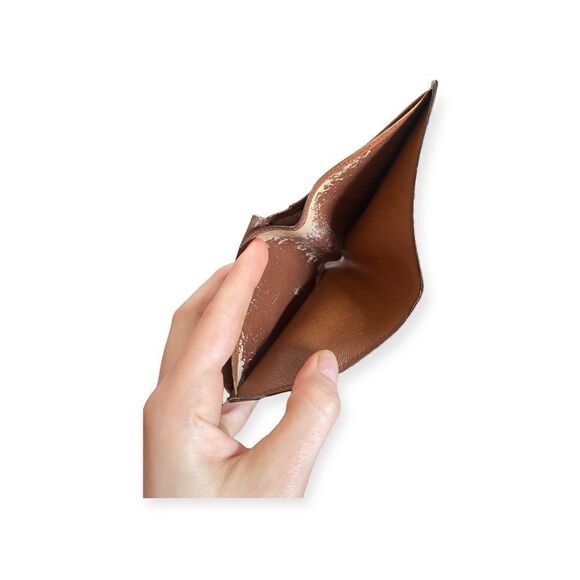 Authentic Louis Vuitton Men's Marco Monogram Bifold Slim Wallet - Picture 2 of 12